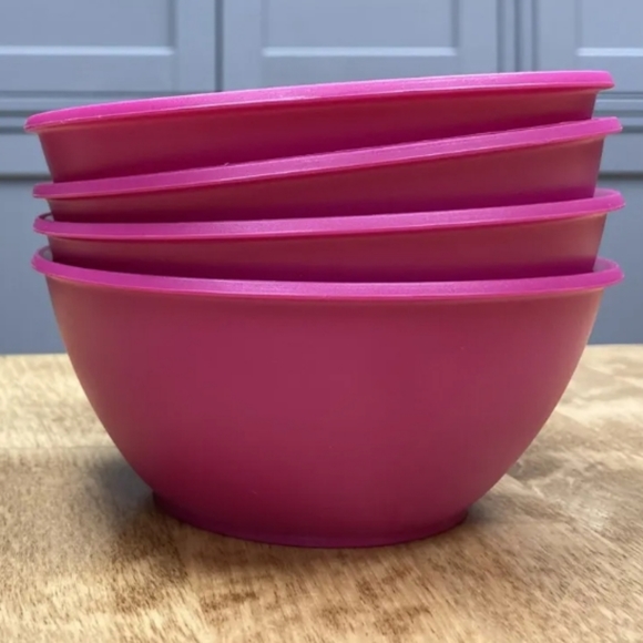 Tupperware 4 x Legacy Soup or Cereal Serving 1.75C bowls New - Pretty Pink Punch - Picture 8 of 16